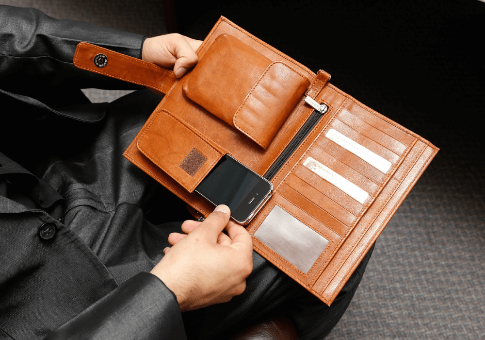 Vendemos el insumo para hacer carteras en cuero